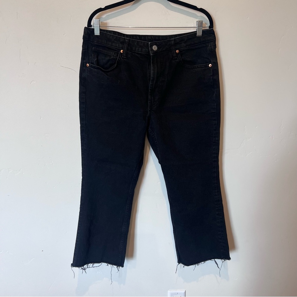 H&M High Waist Cropped Flare Black Women's Jeans Frayed Hem Size 14